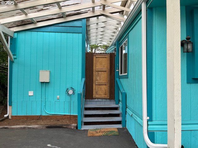 1600 RHODODENDRON Dr 41, Florence, OR 97439