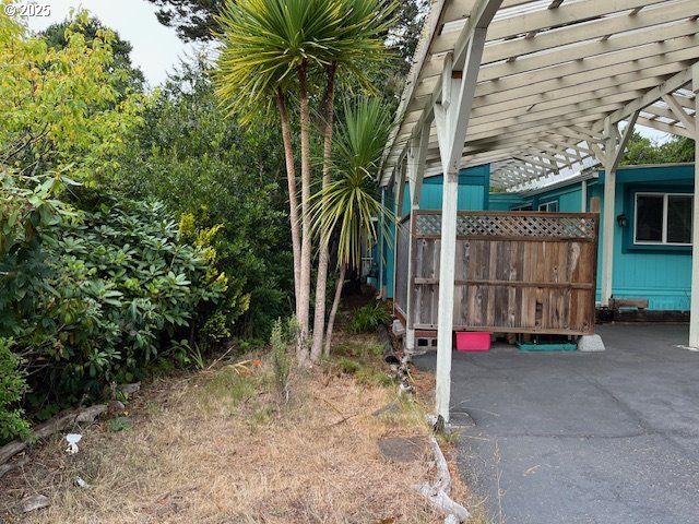 1600 RHODODENDRON Dr 41, Florence, OR 97439