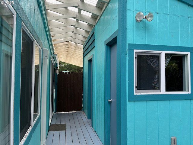 1600 RHODODENDRON Dr 41, Florence, OR 97439