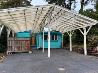 1600 RHODODENDRON Dr 41, Florence, OR 97439