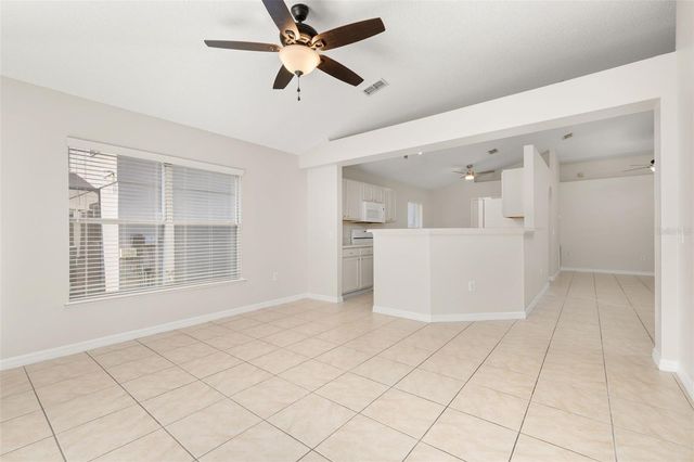 624 BLAKE AVENUE, Davenport, FL 33897