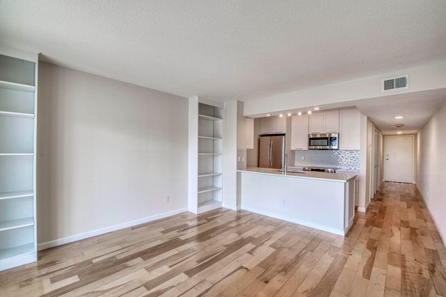 286 Cypress Point Drive, Palm Beach Gardens, FL 33418