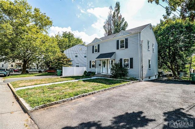 9 MacArthur Drive, Edison, NJ 08837