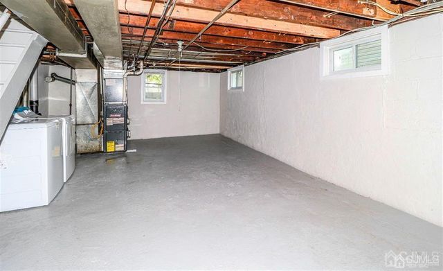 9 MacArthur Drive, Edison, NJ 08837