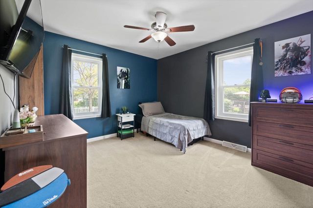3938 W Minnesota AVENUE, Franklin, WI 53132