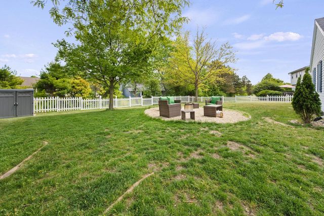 3938 W Minnesota AVENUE, Franklin, WI 53132