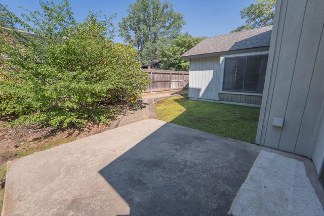 40962 Oakridge Drive, Three Rivers, CA 93271