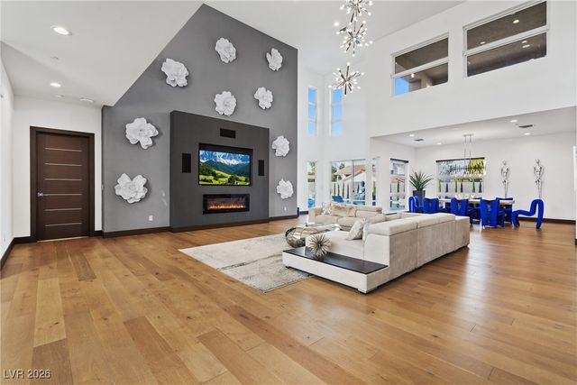 3740 Caesars Circle, Las Vegas, NV 89120