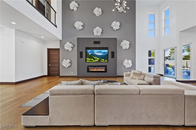 3740 Caesars Circle, Las Vegas, NV 89120