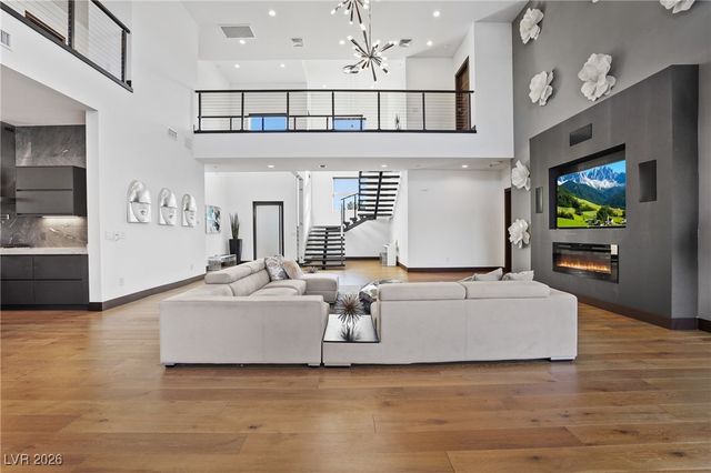 3740 Caesars Circle, Las Vegas, NV 89120