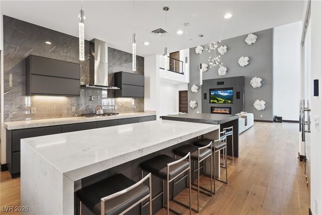 3740 Caesars Circle, Las Vegas, NV 89120