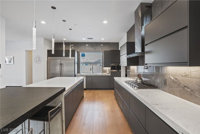 3740 Caesars Circle, Las Vegas, NV 89120