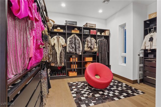 3740 Caesars Circle, Las Vegas, NV 89120