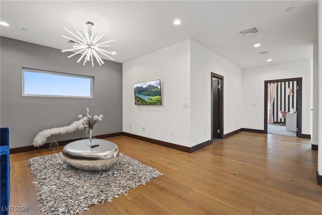 3740 Caesars Circle, Las Vegas, NV 89120