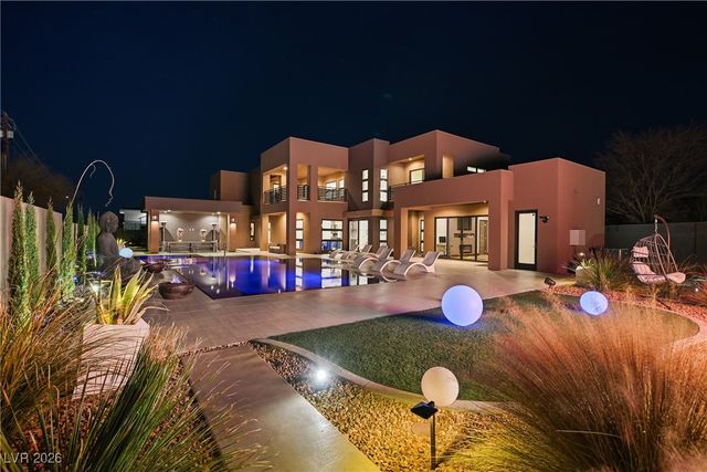 3740 Caesars Circle, Las Vegas, NV 89120