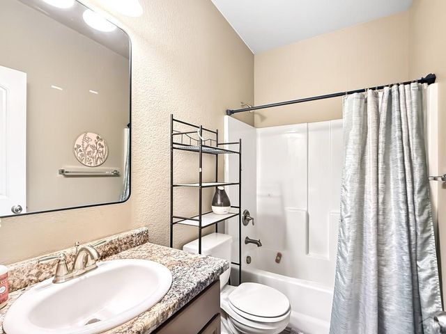 5336 Gannet Lane, Pueblo, CO 81008