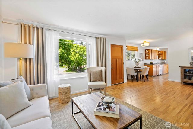 19448 15th Avenue NW, Shoreline, WA 98177