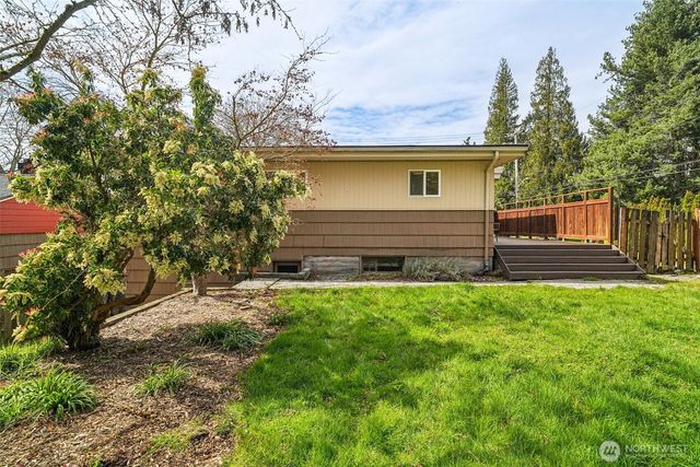 19448 15th Avenue NW, Shoreline, WA 98177