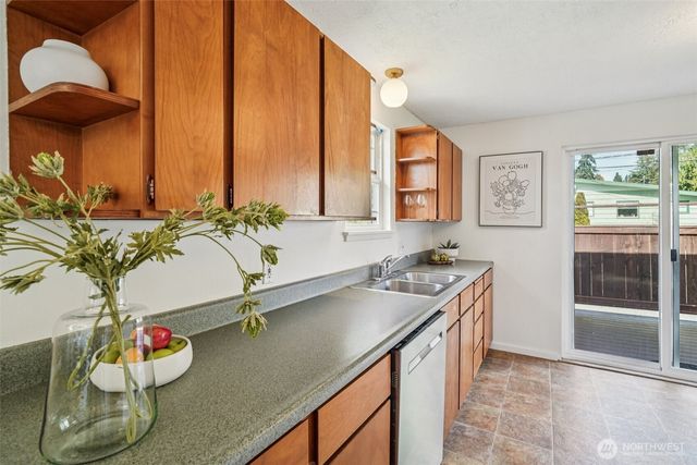 19448 15th Avenue NW, Shoreline, WA 98177