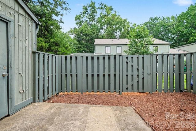6144 Bent Tree Court, Charlotte, NC 28212