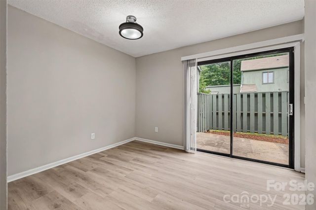 6144 Bent Tree Court, Charlotte, NC 28212