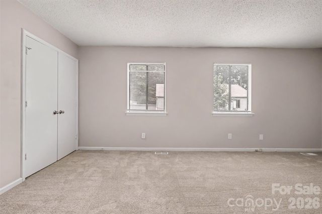 6144 Bent Tree Court, Charlotte, NC 28212