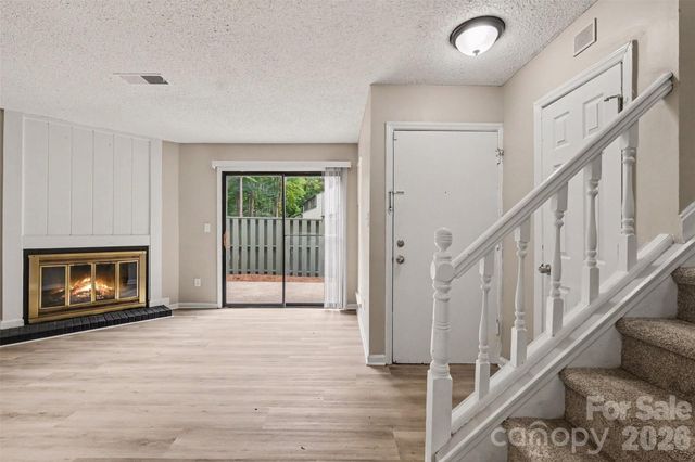6144 Bent Tree Court, Charlotte, NC 28212