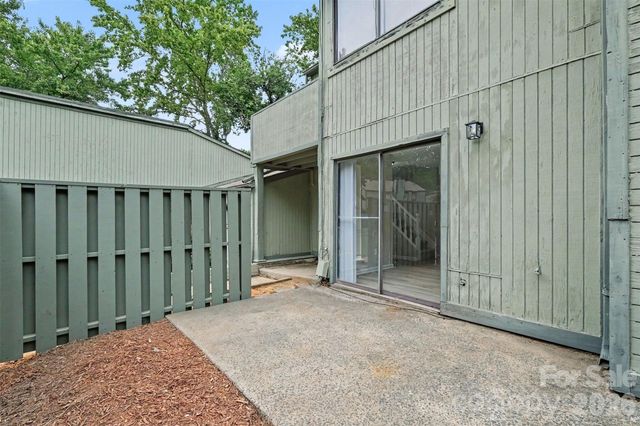6144 Bent Tree Court, Charlotte, NC 28212