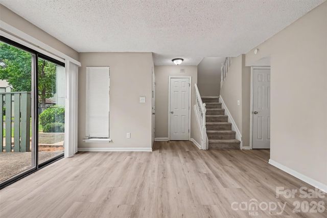 6144 Bent Tree Court, Charlotte, NC 28212