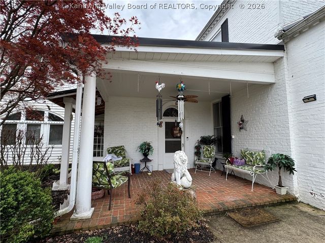 1820 Jefferson Boulevard, Point Pleasant, WV 25550