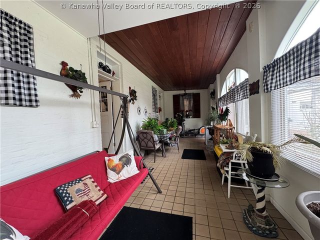 1820 Jefferson Boulevard, Point Pleasant, WV 25550