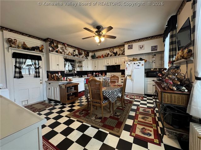 1820 Jefferson Boulevard, Point Pleasant, WV 25550