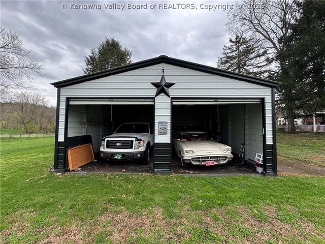 1820 Jefferson Boulevard, Point Pleasant, WV 25550