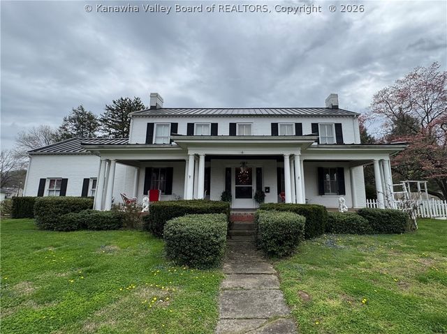 1820 Jefferson Boulevard, Point Pleasant, WV 25550