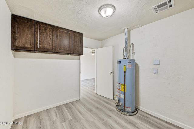 8806 N 28th Drive, Phoenix, AZ 85051