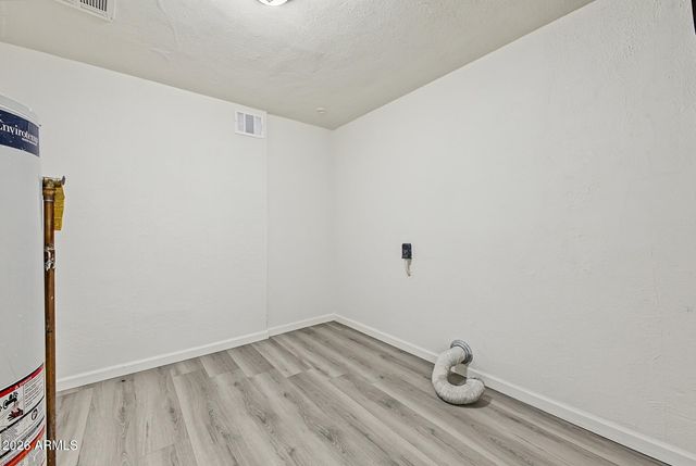 8806 N 28th Drive, Phoenix, AZ 85051