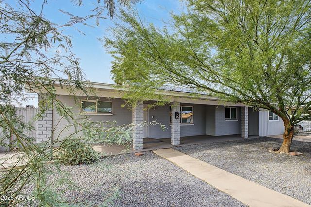 8806 N 28th Drive, Phoenix, AZ 85051