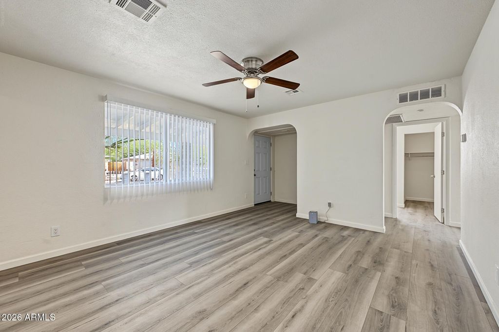 8806 N 28th Drive, Phoenix, AZ 85051 — photo 3