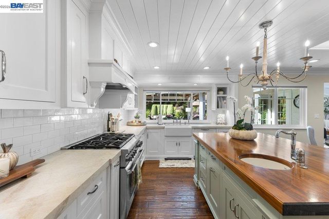 2525 Holly Oak Dr, Danville, CA 94506