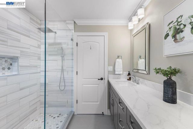 2525 Holly Oak Dr, Danville, CA 94506