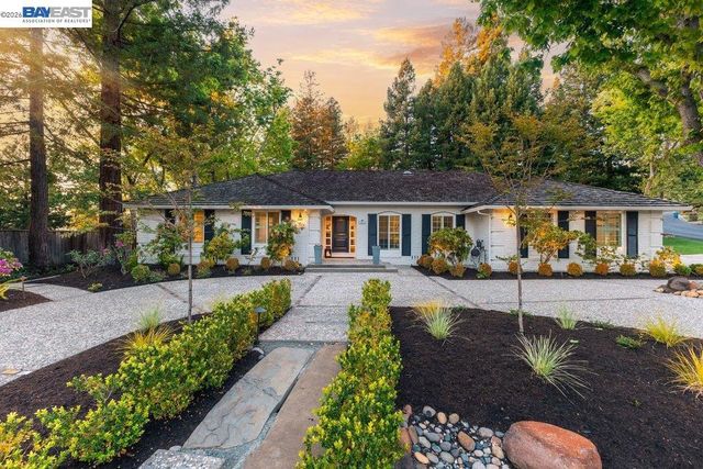 2525 Holly Oak Dr, Danville, CA 94506