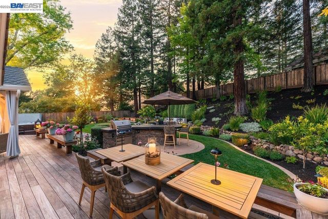 2525 Holly Oak Dr, Danville, CA 94506