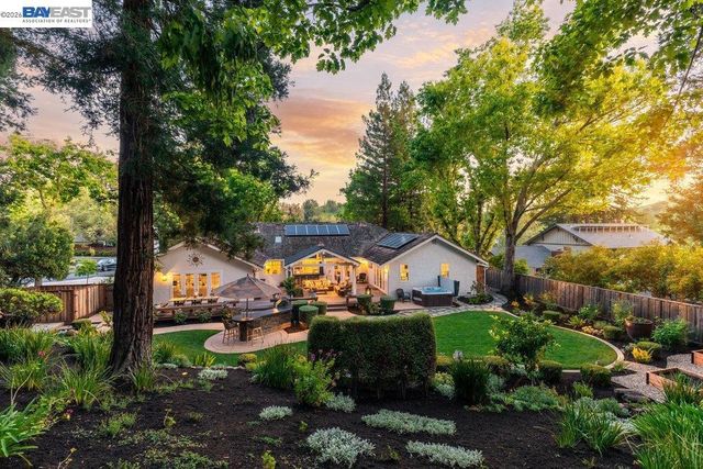 2525 Holly Oak Dr, Danville, CA 94506