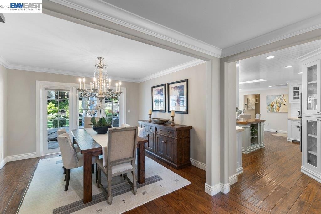 Image 12 of property listing at 2525 Holly Oak Dr, Danville, CA 94506