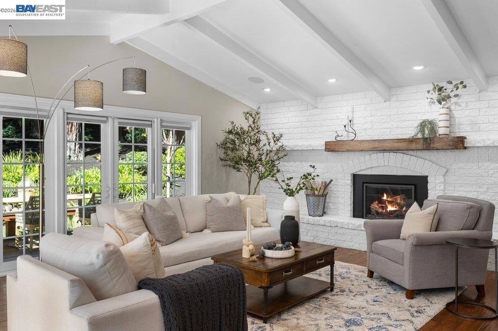 Image 23 of property listing at 2525 Holly Oak Dr, Danville, CA 94506