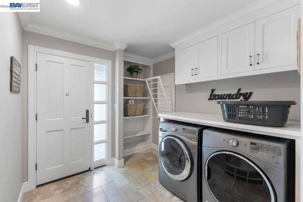 Image 27 of property listing at 2525 Holly Oak Dr, Danville, CA 94506