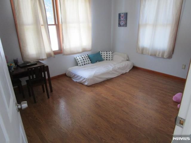 54 Parkway, Rochelle Park, NJ 07662