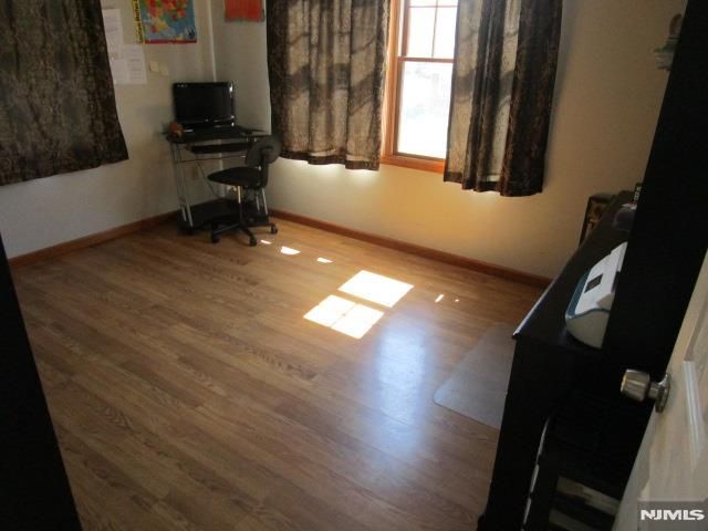 54 Parkway, Rochelle Park, NJ 07662