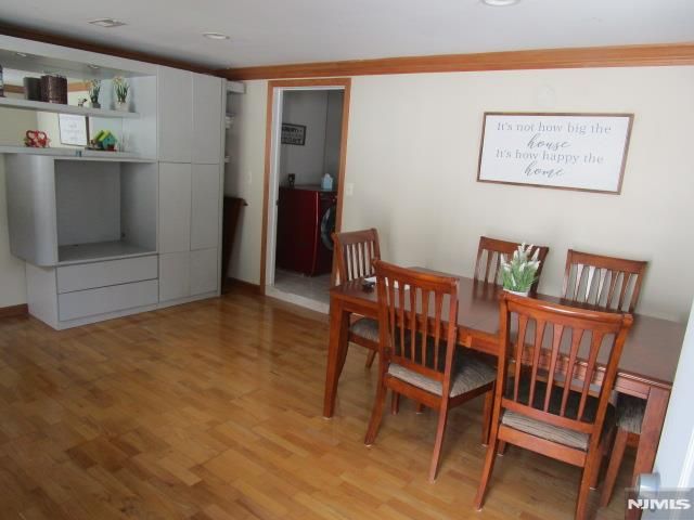 54 Parkway, Rochelle Park, NJ 07662