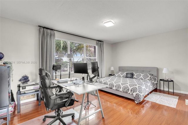 916 NW 135th Terrace, Pembroke Pines, FL 33028